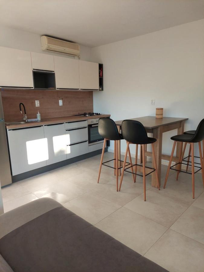 Appartement Apartman "Ante" à Zrnovo Extérieur photo