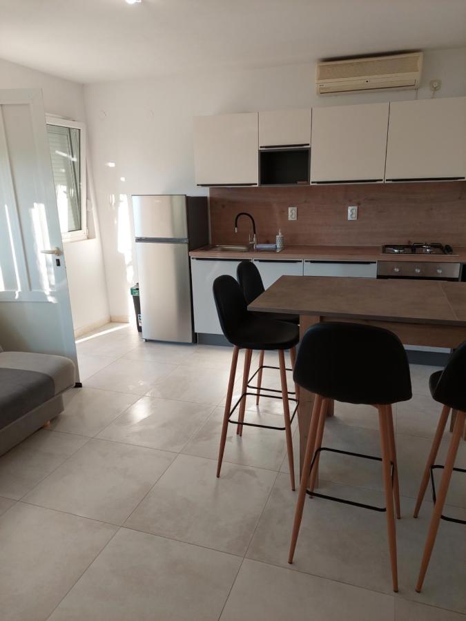 Appartement Apartman "Ante" à Zrnovo Extérieur photo