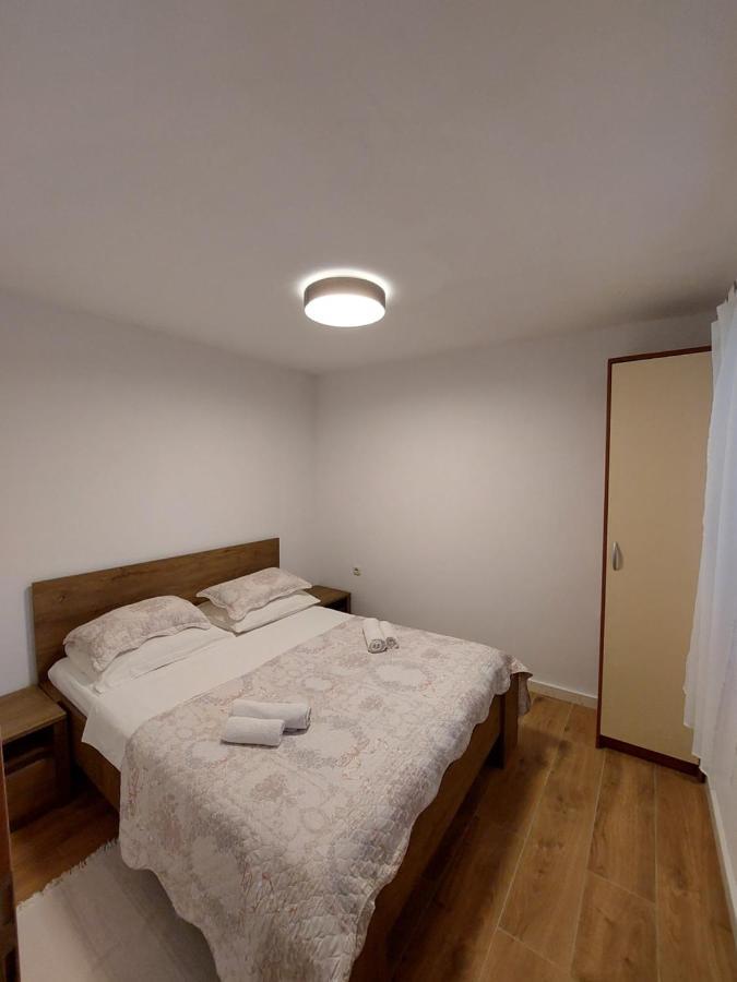 Appartement Apartman "Ante" à Zrnovo Extérieur photo