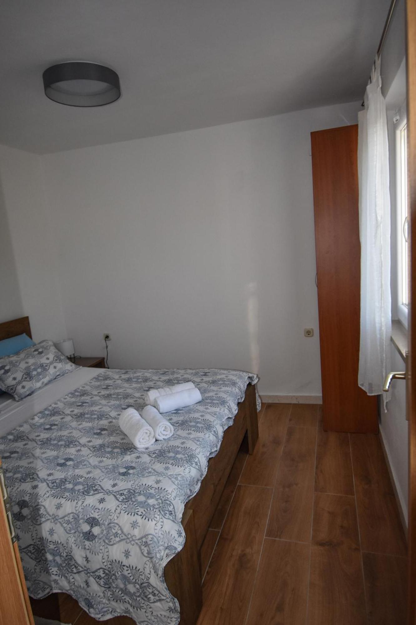 Appartement Apartman "Ante" à Zrnovo Extérieur photo